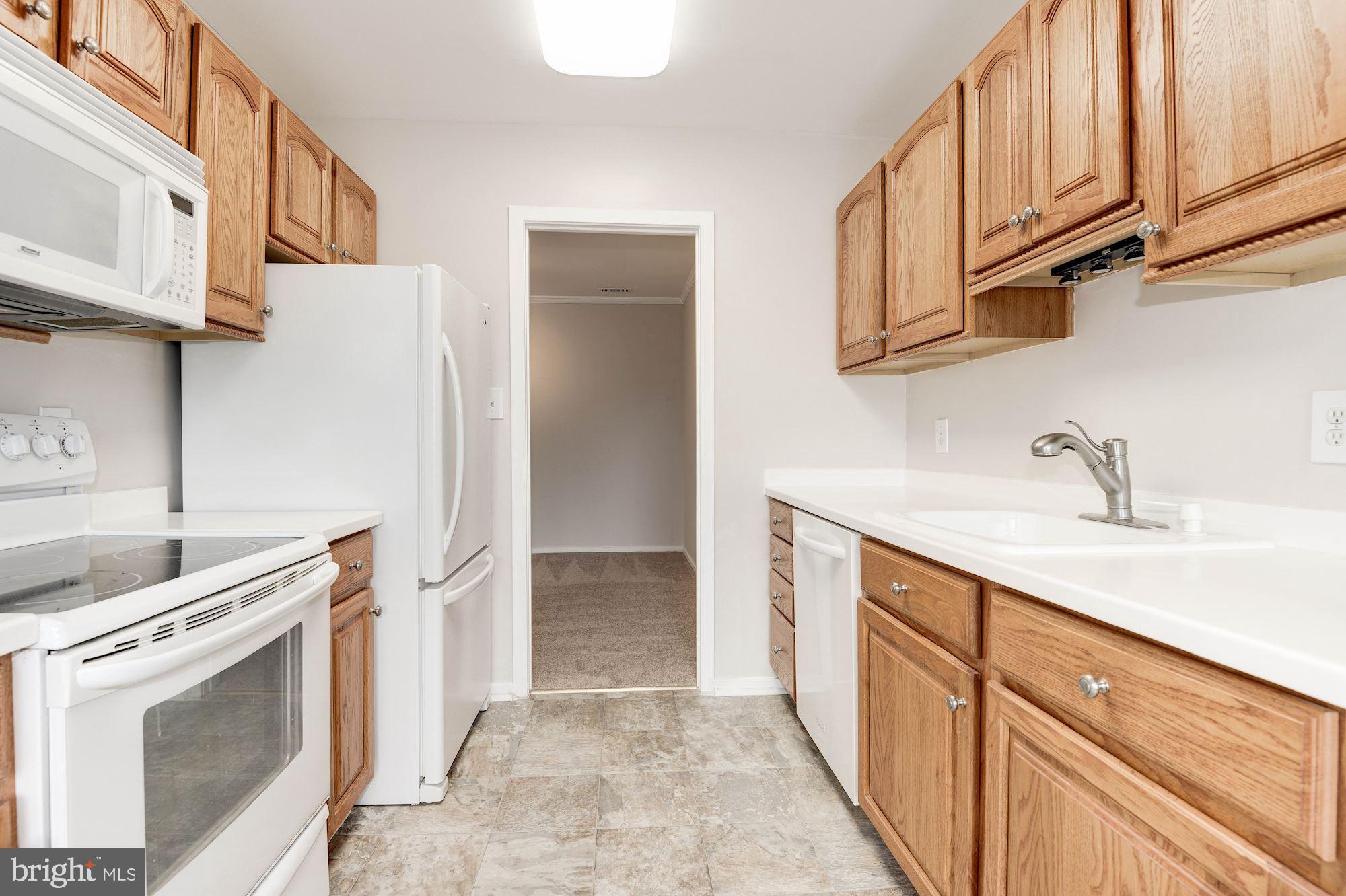 JEFFERSON MEWS - Residential Lease