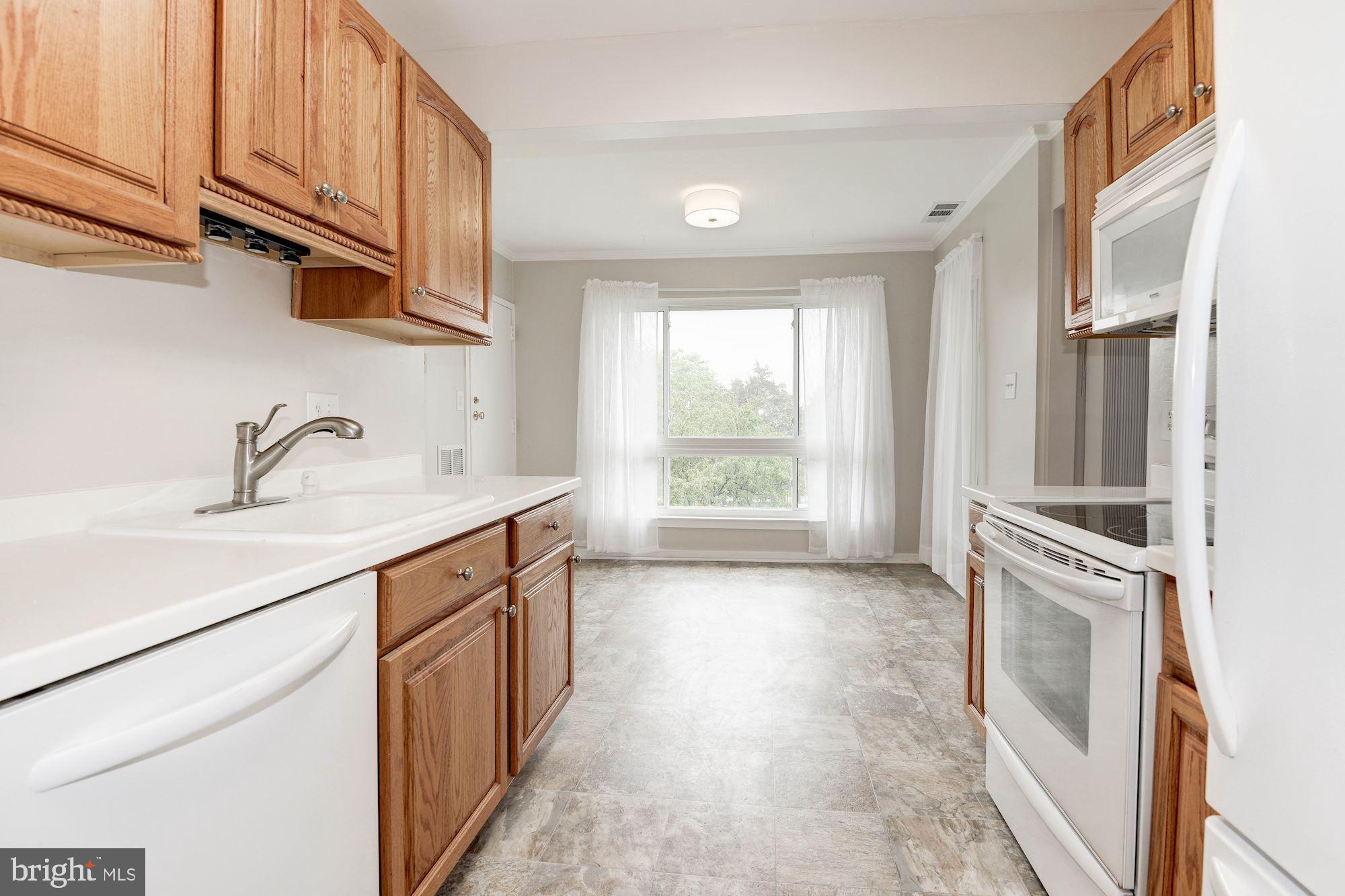 JEFFERSON MEWS - Residential Lease