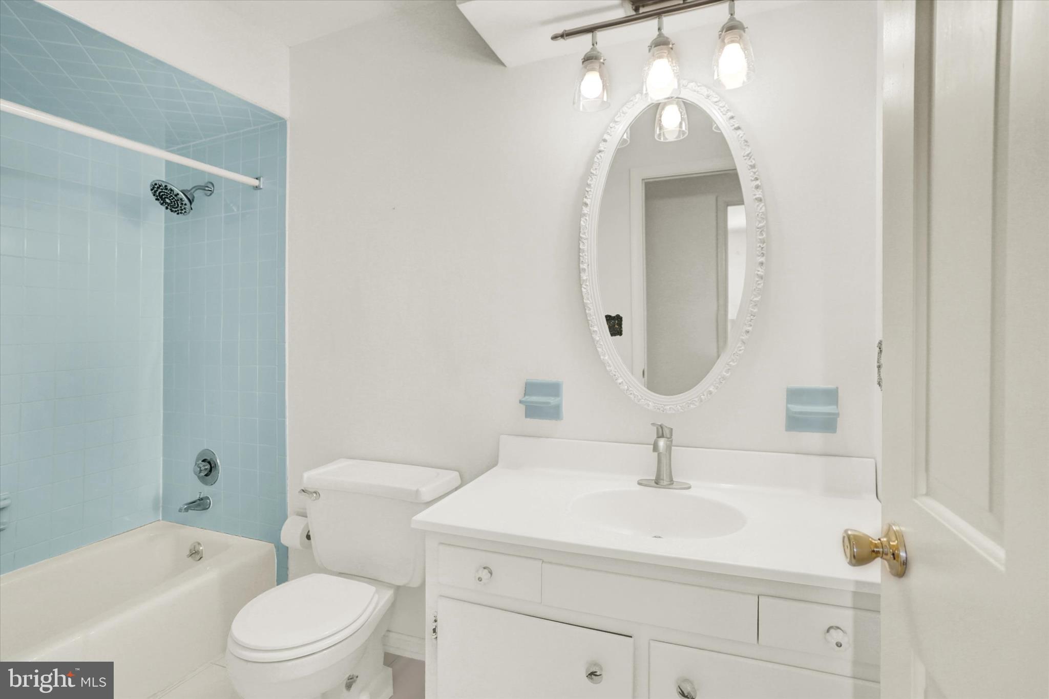 PINEBROOK - Residential