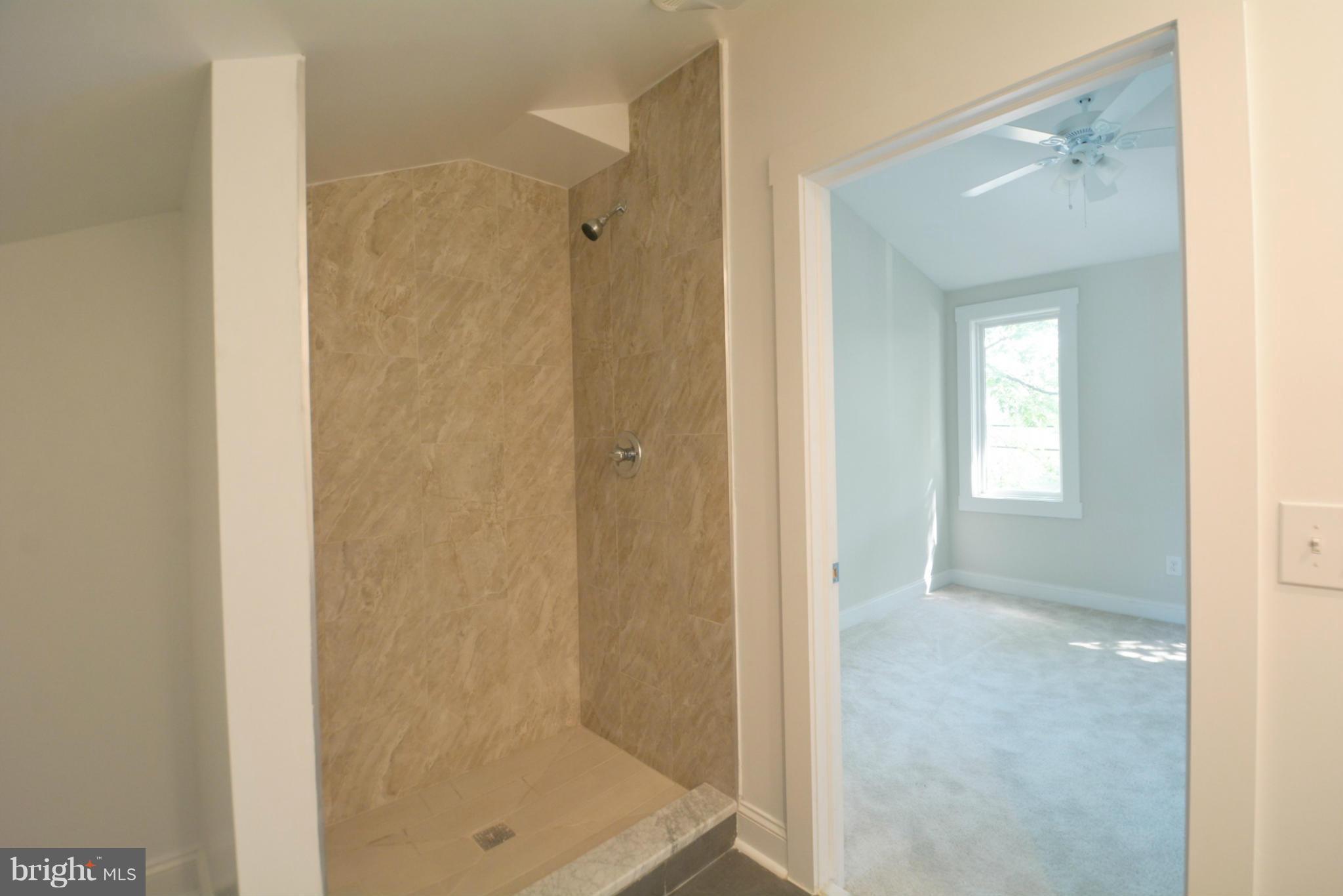 COLMAR MANOR - Residential