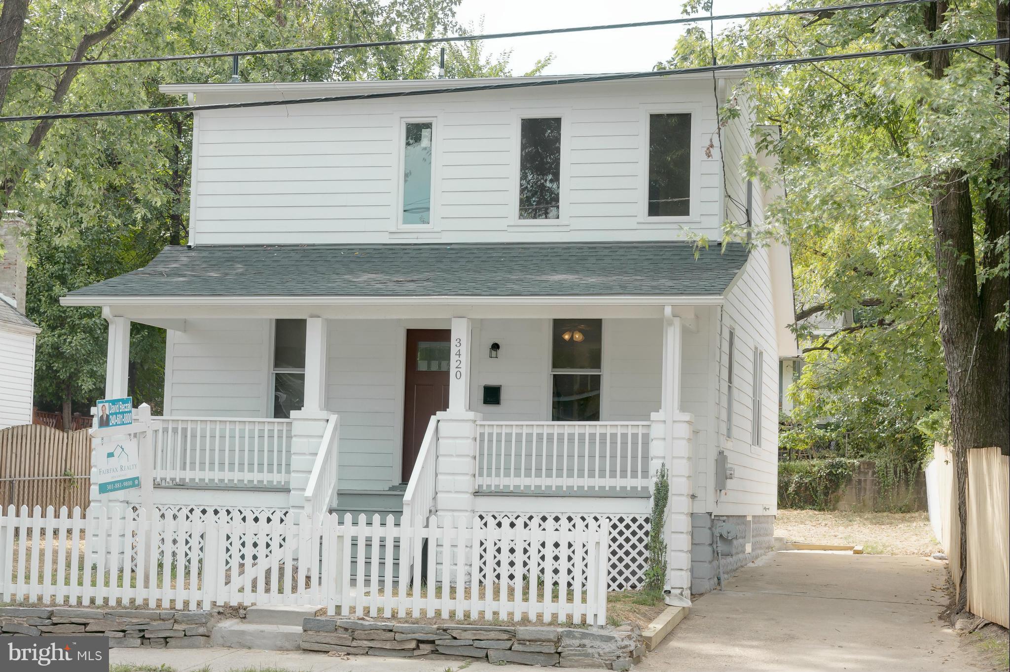 COLMAR MANOR - Residential