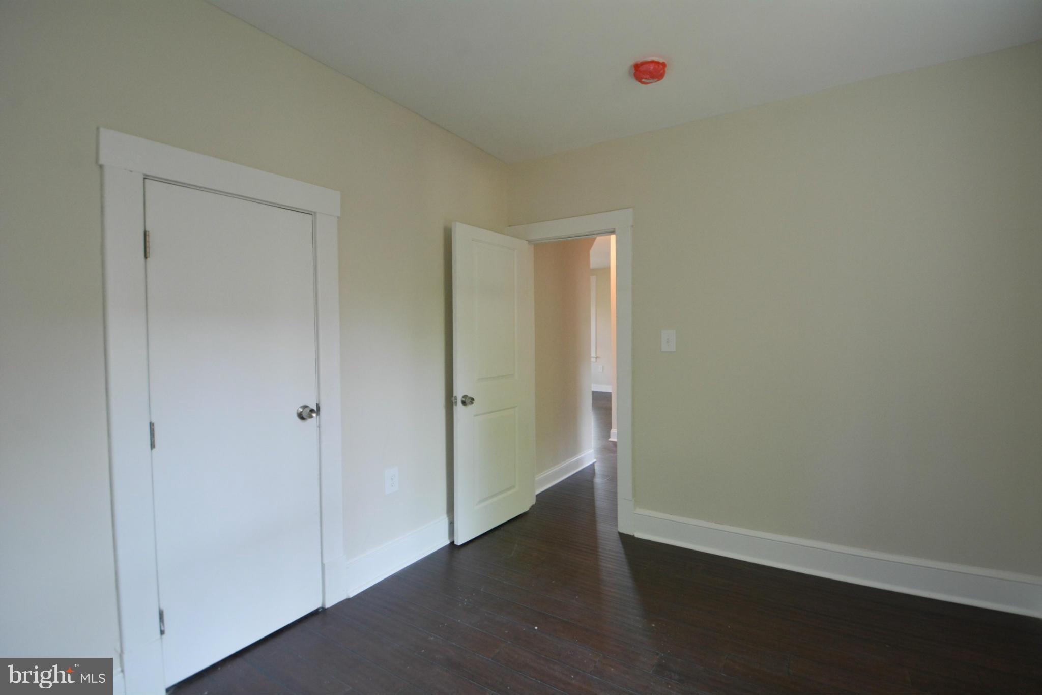 COLMAR MANOR - Residential