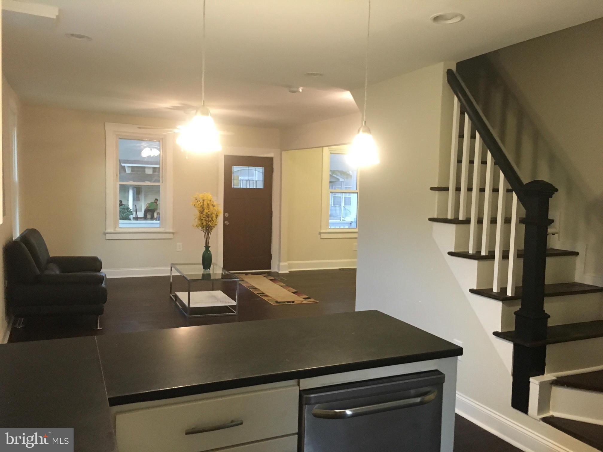 COLMAR MANOR - Residential