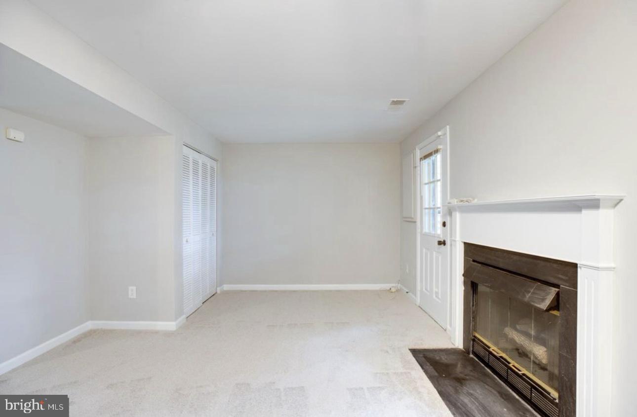 WAYSIDE VILLAGE - Residential Lease