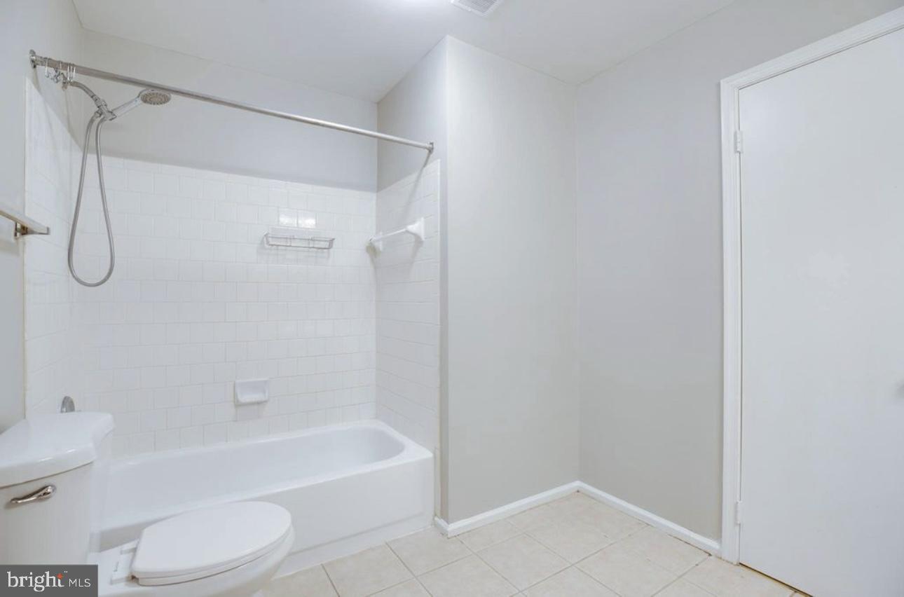 WAYSIDE VILLAGE - Residential Lease