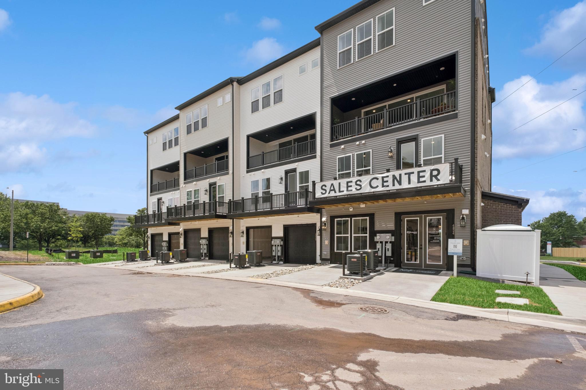 GALLERY PARK AT WESTFIELDS - Residential