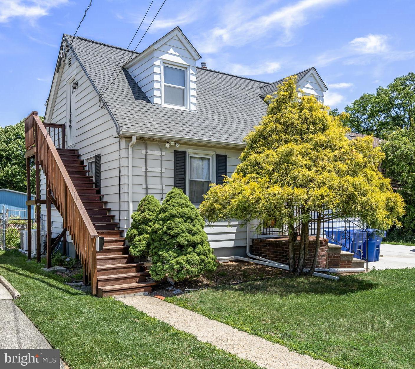733 N FORKLANDING ROAD FLOOR 2