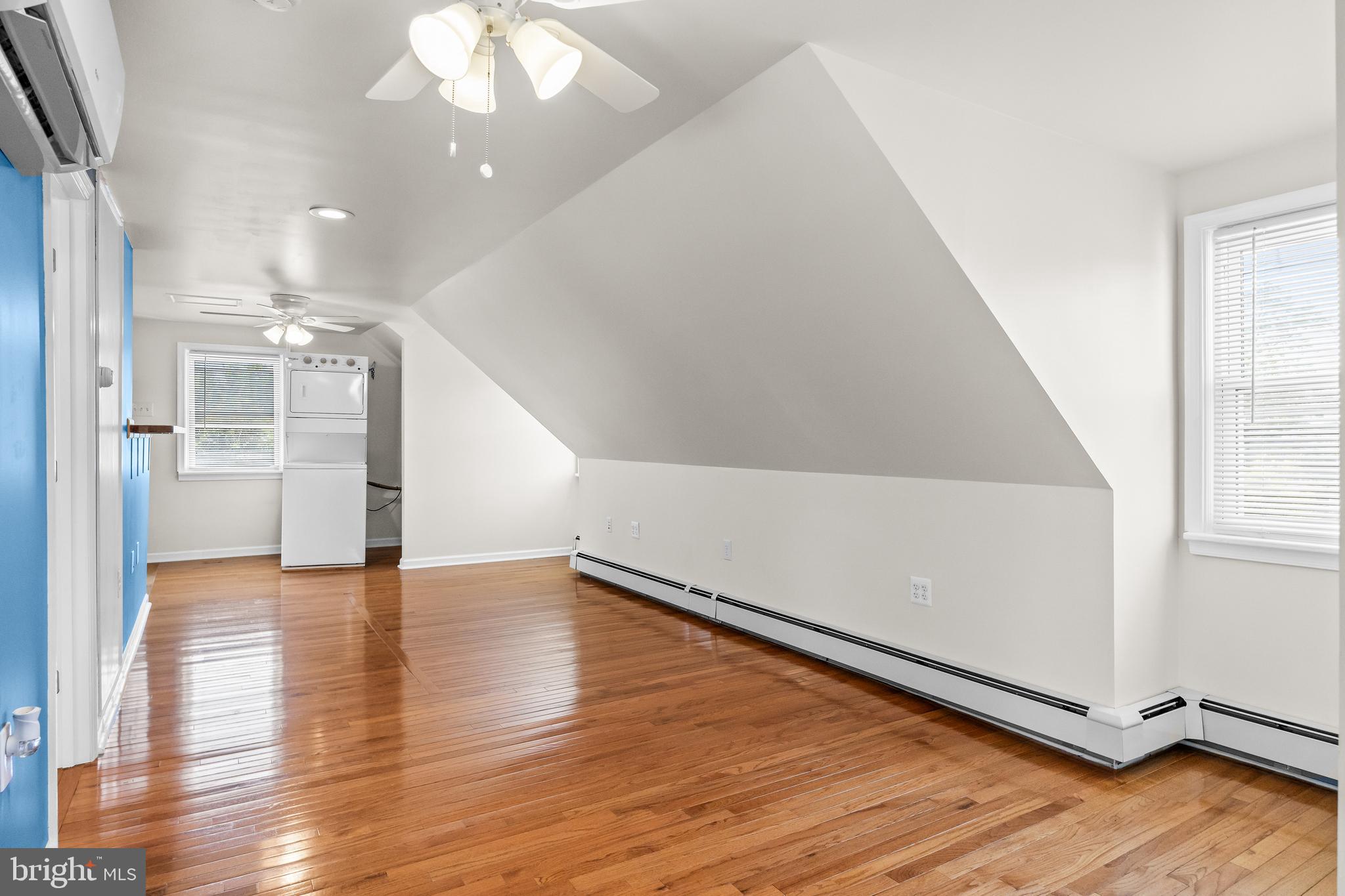 733 N FORKLANDING ROAD FLOOR 2