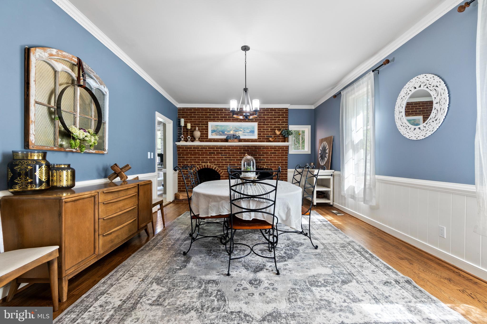 BELMONT HILLS/INGLESIDE - Residential