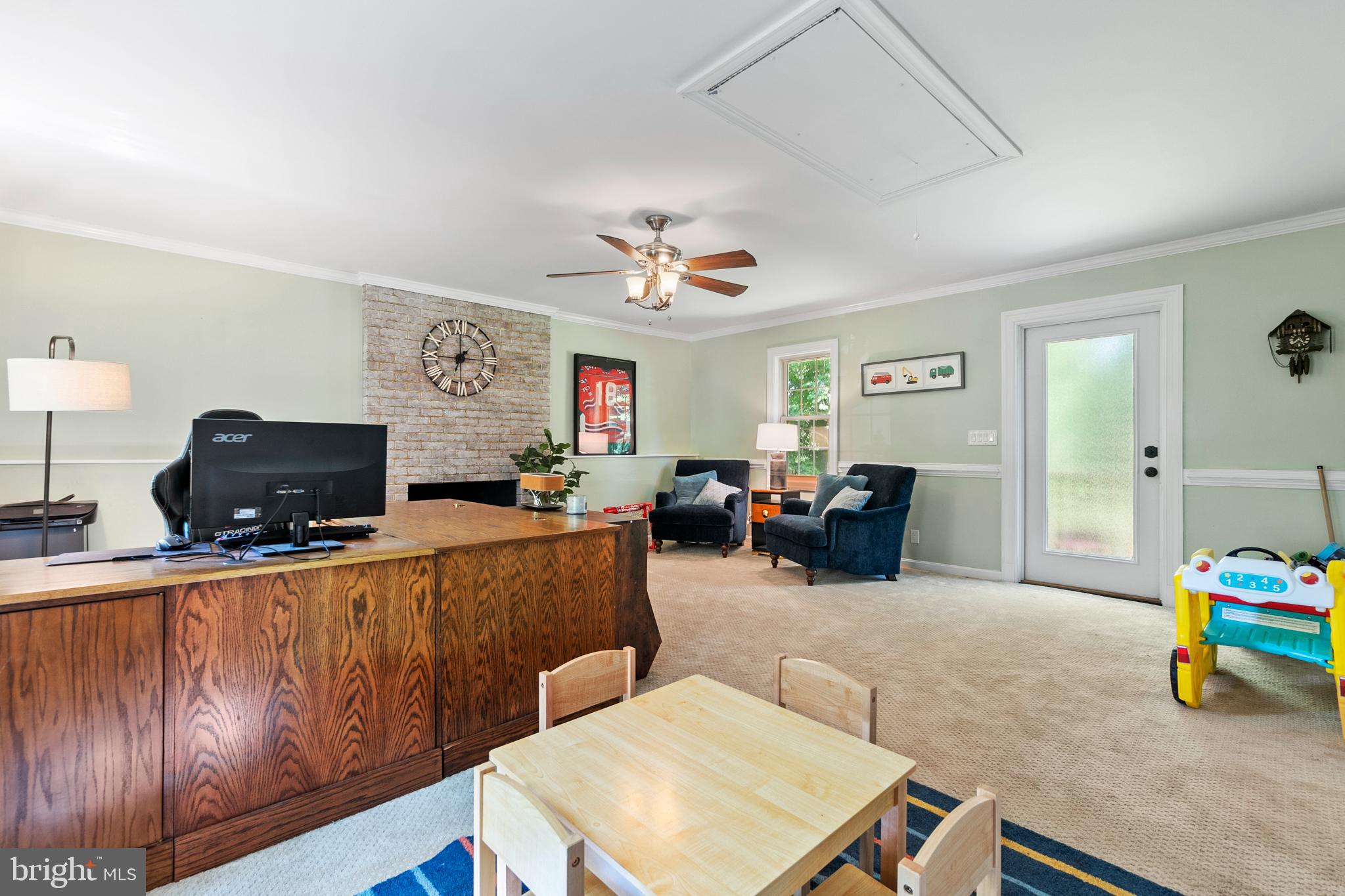 BELMONT HILLS/INGLESIDE - Residential