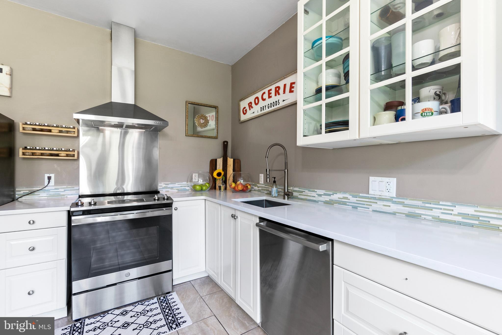 BELMONT HILLS/INGLESIDE - Residential