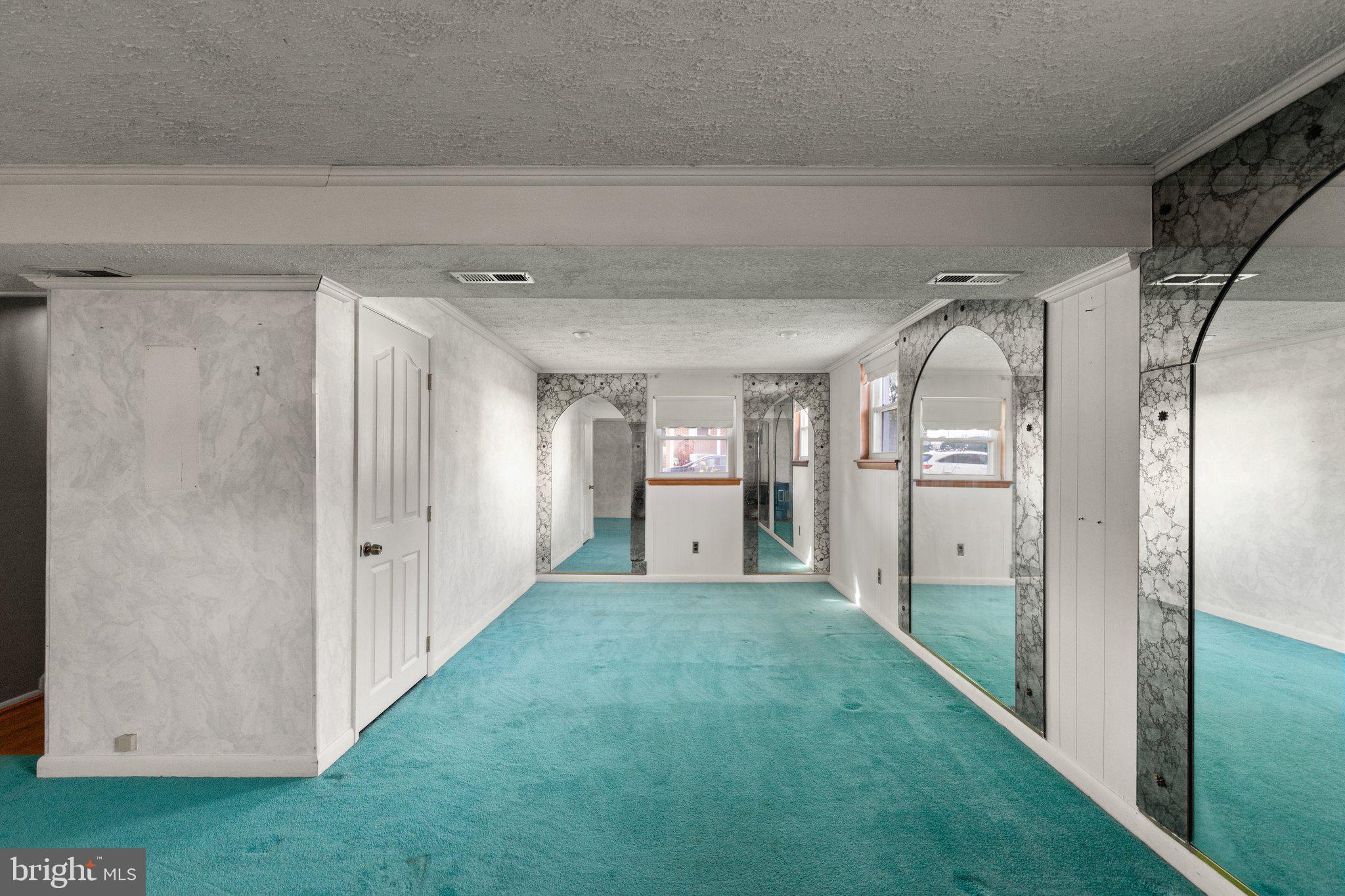 EDGE MEAD - Residential