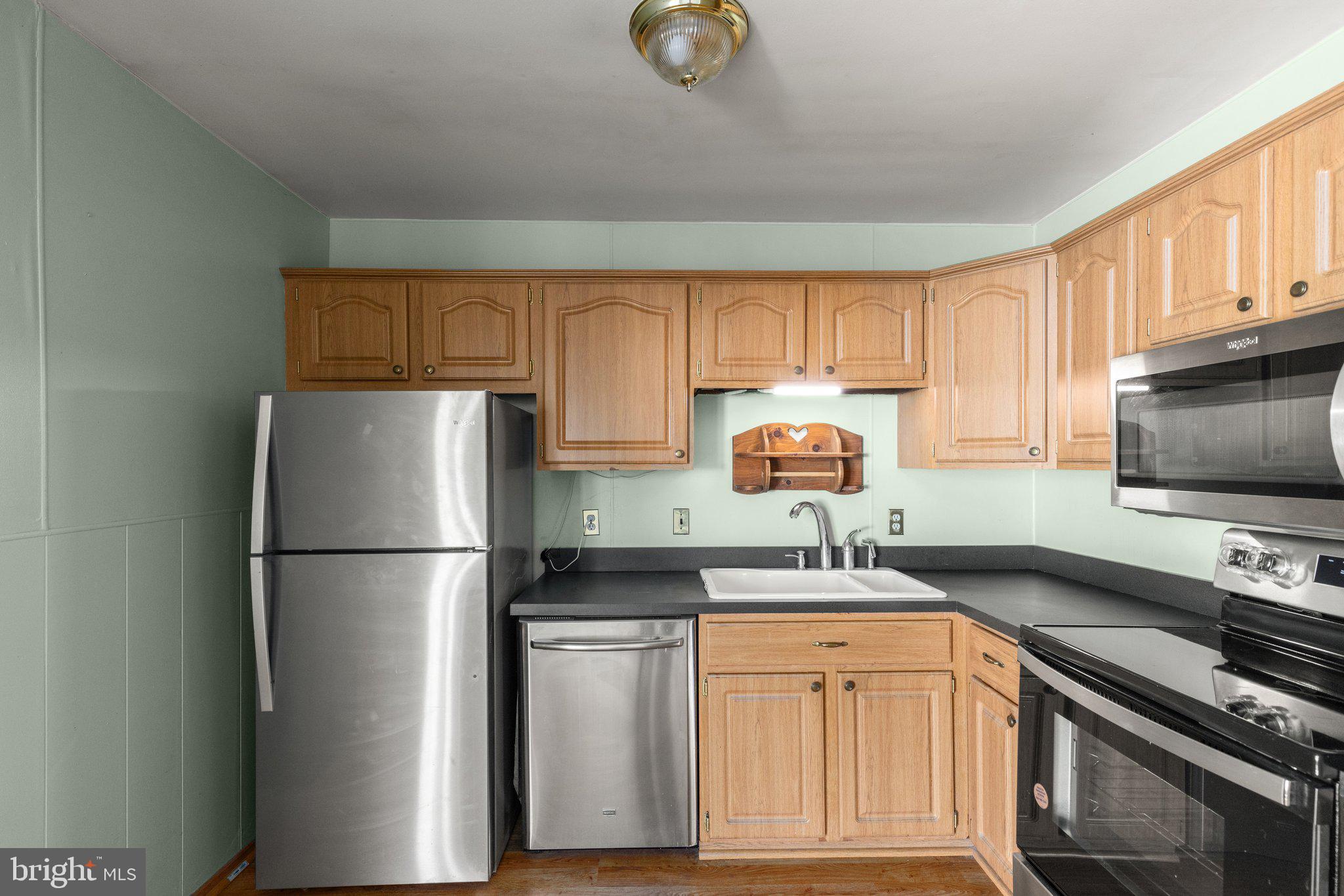 EDGE MEAD - Residential