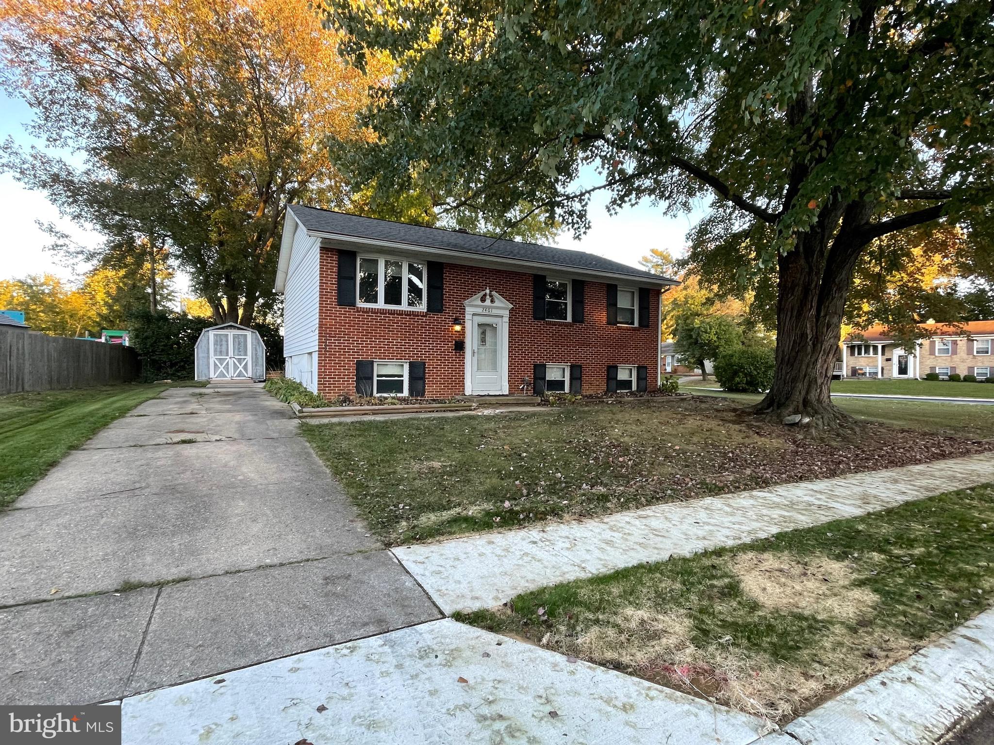 EDGE MEAD - Residential