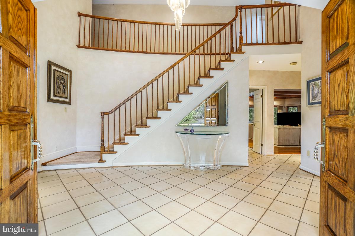 11521 TWINING LANE