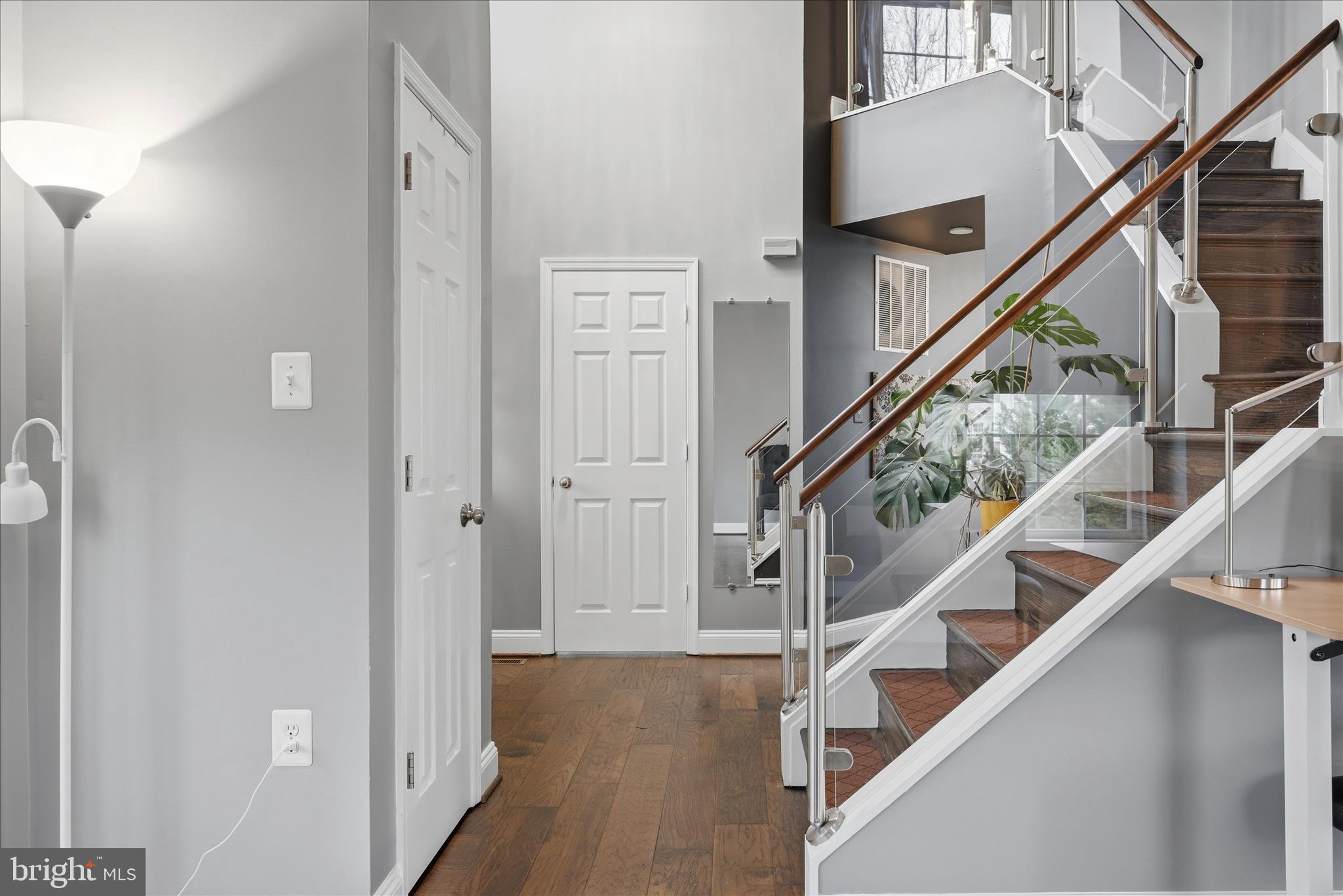 POTOMAC CROSSING - Residential