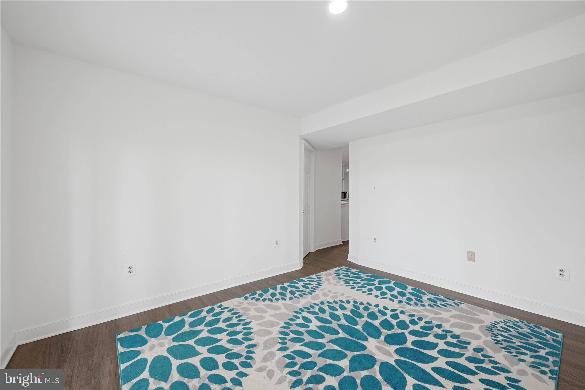 POTOMAC CROSSING - Residential