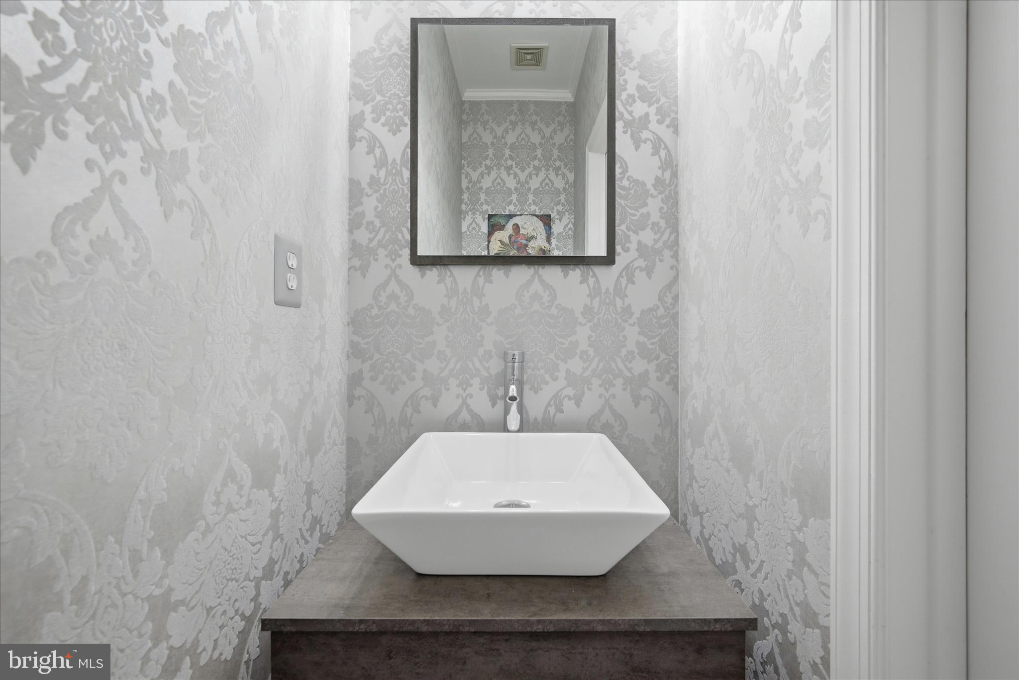 POTOMAC CROSSING - Residential