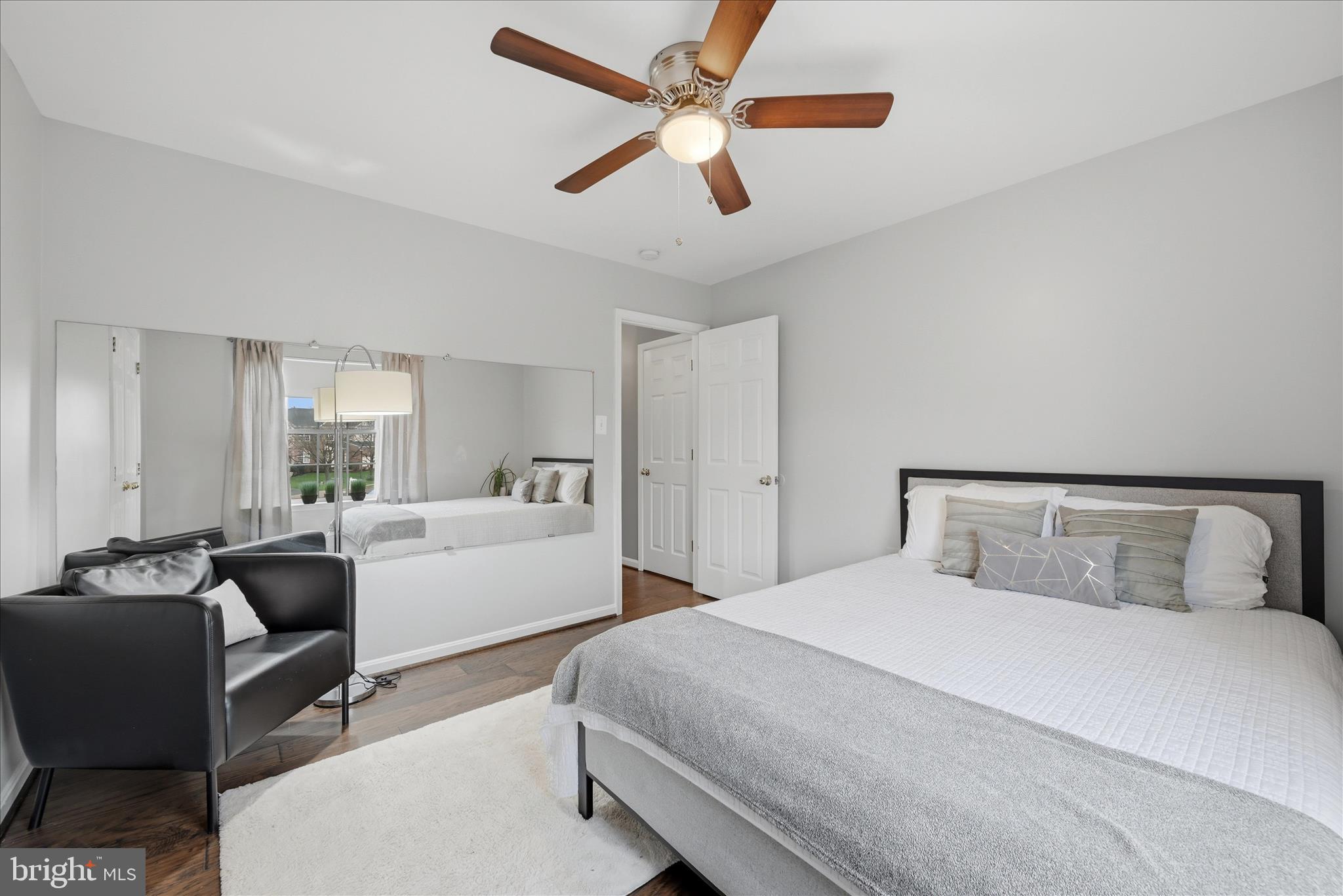 POTOMAC CROSSING - Residential