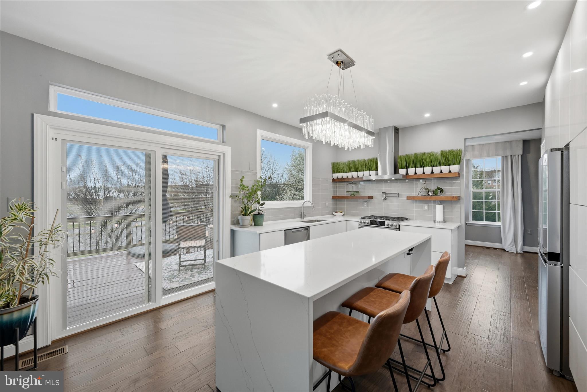 POTOMAC CROSSING - Residential