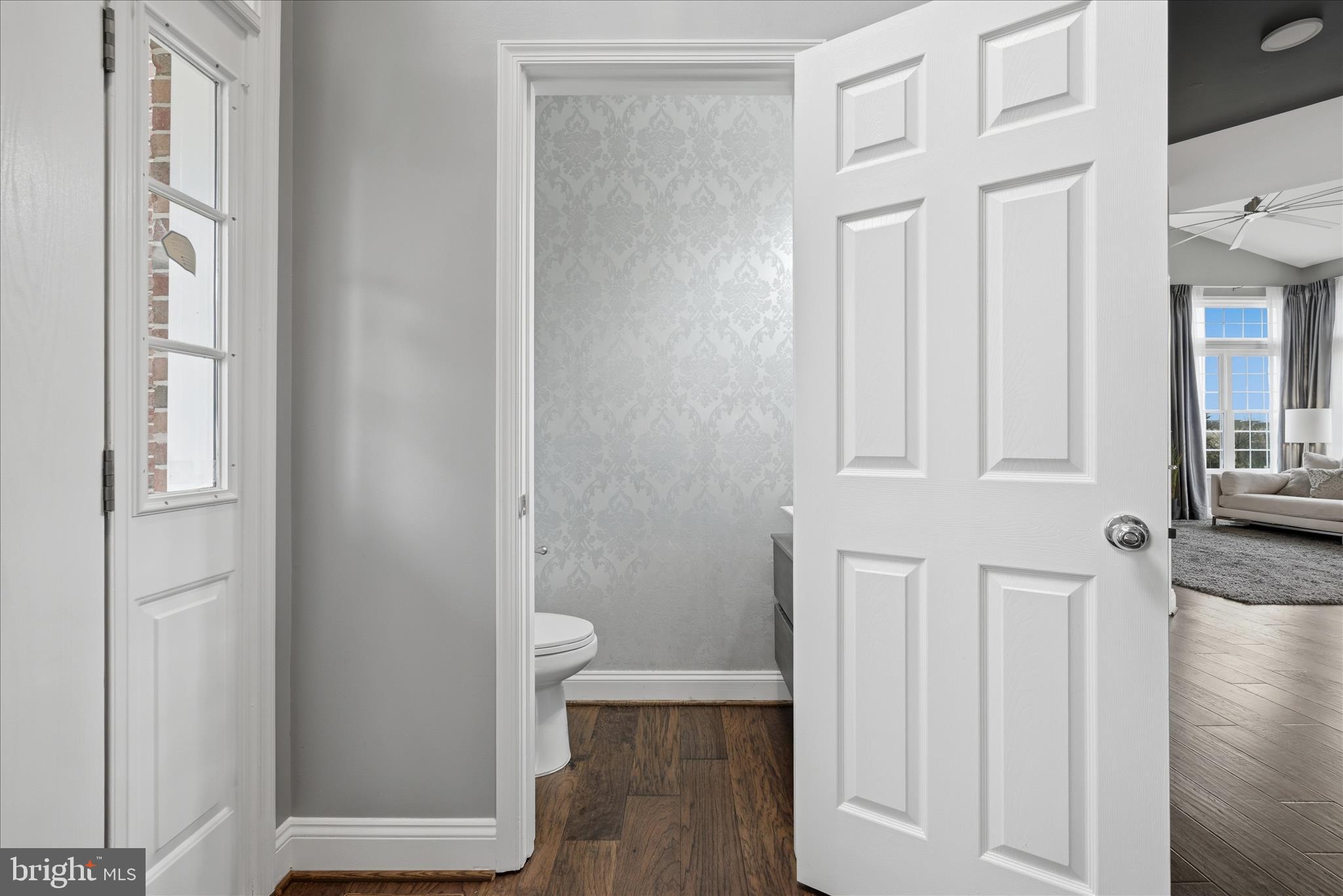 POTOMAC CROSSING - Residential