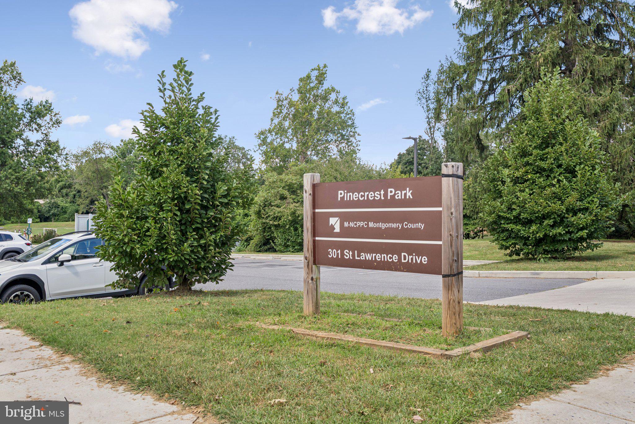 WOODMOOR - Residential