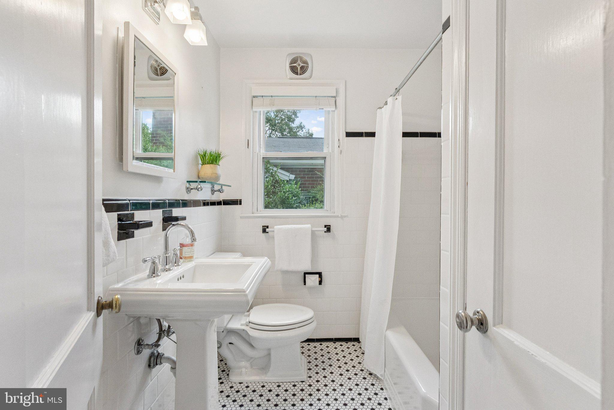 WOODMOOR - Residential