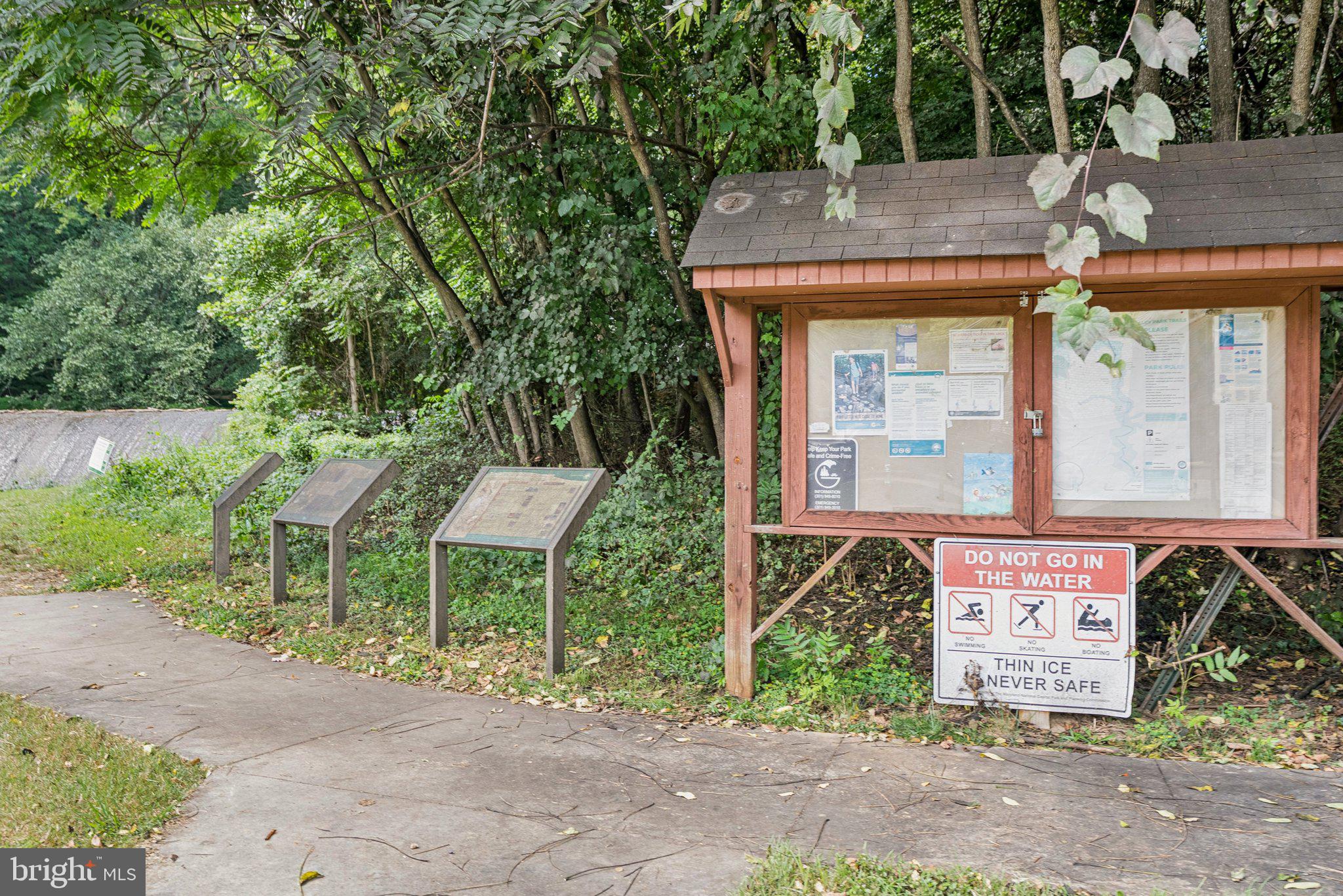 WOODMOOR - Residential