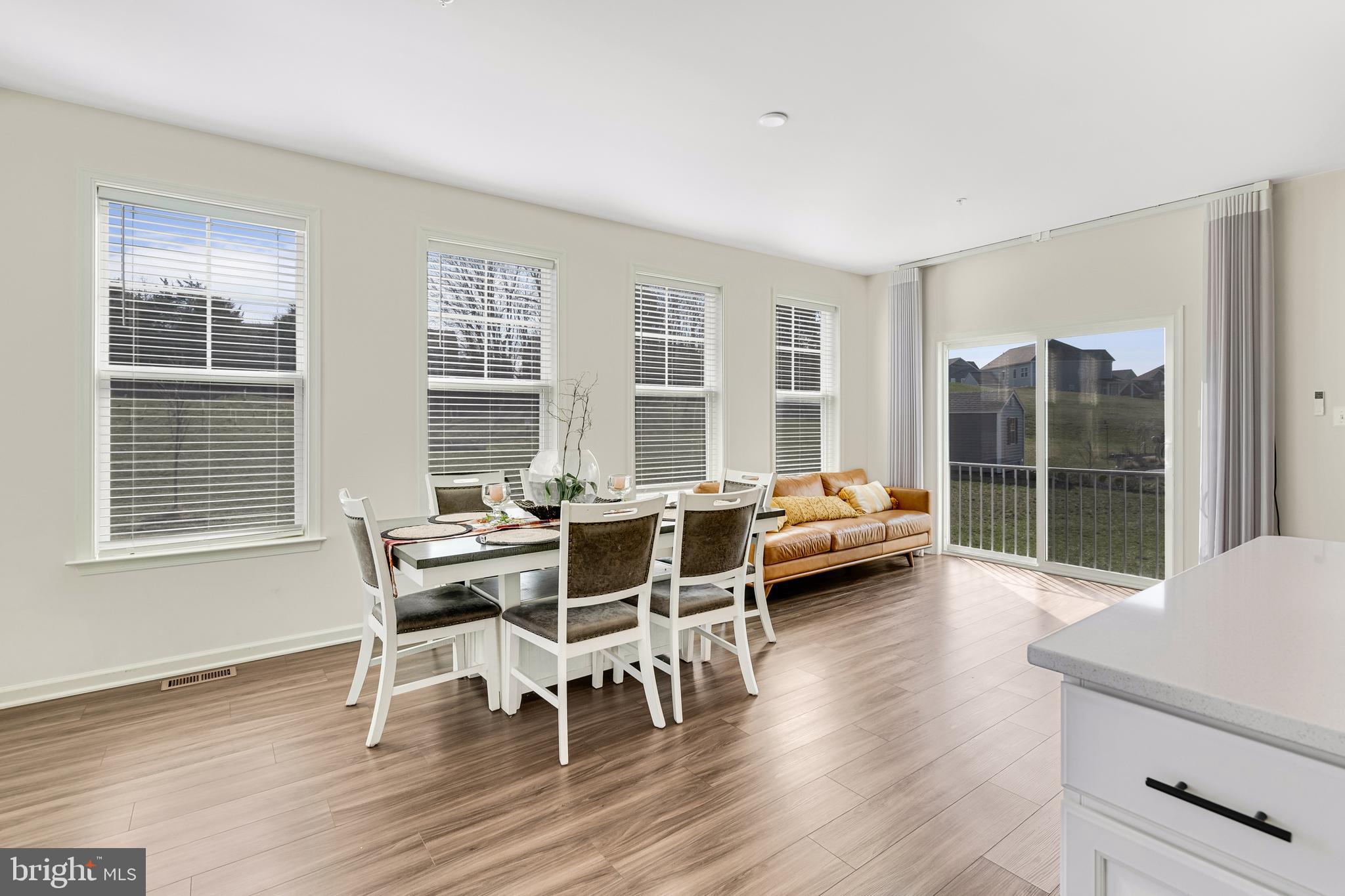 WEST FIELDS - Residential