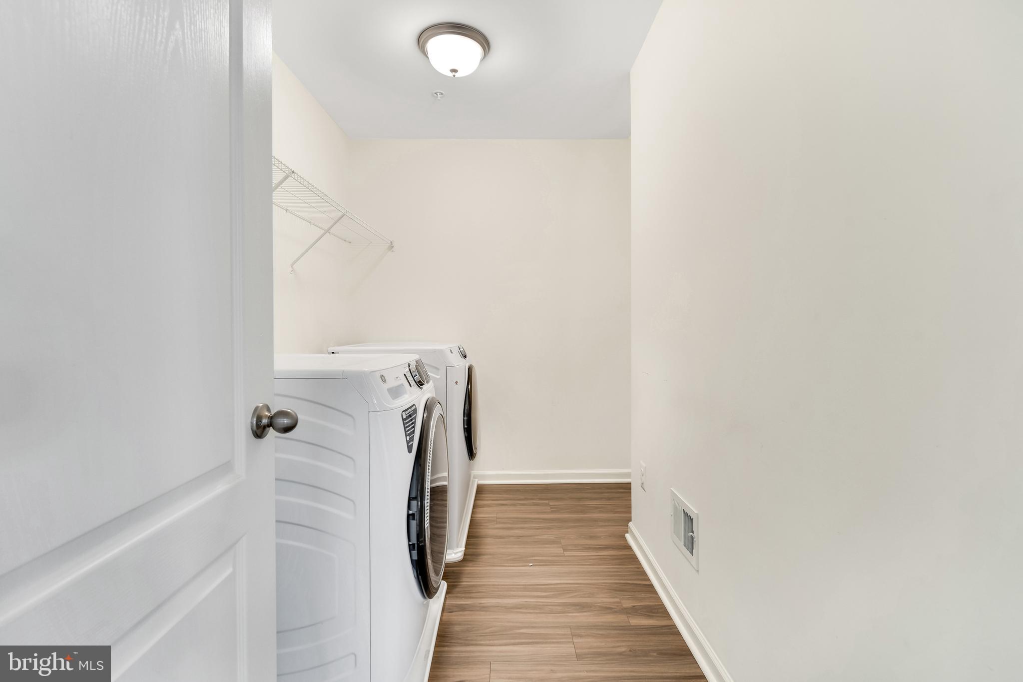 WEST FIELDS - Residential