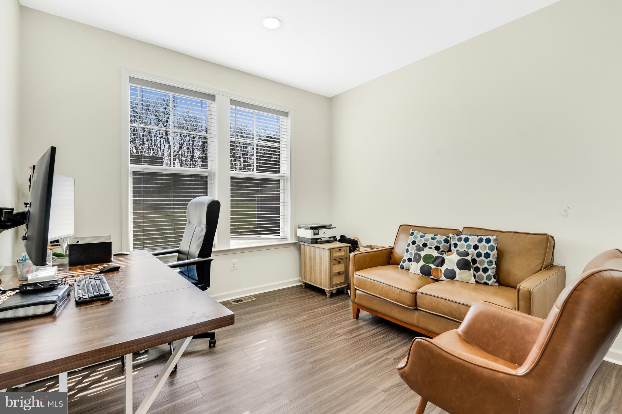 WEST FIELDS - Residential