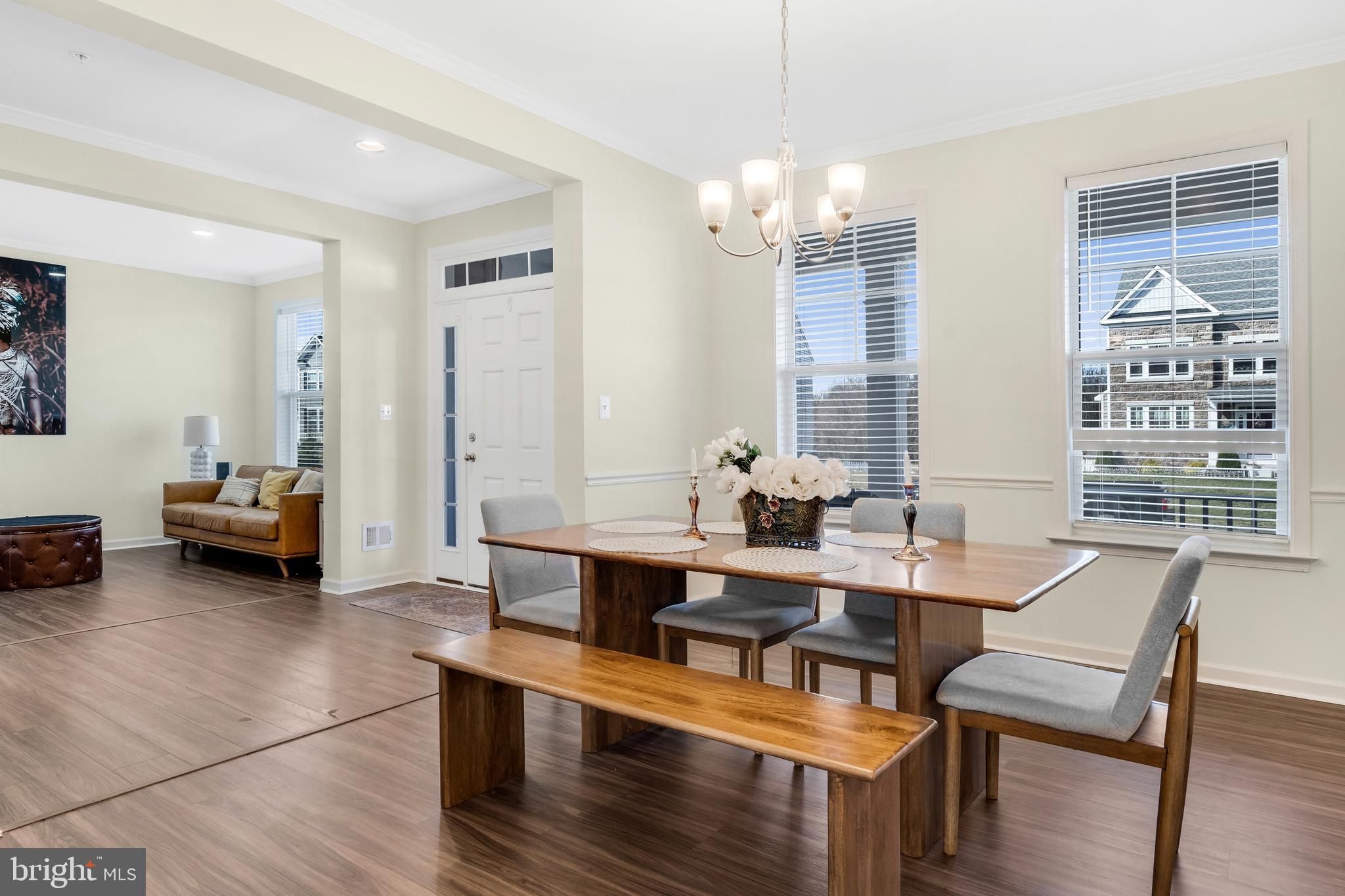 WEST FIELDS - Residential