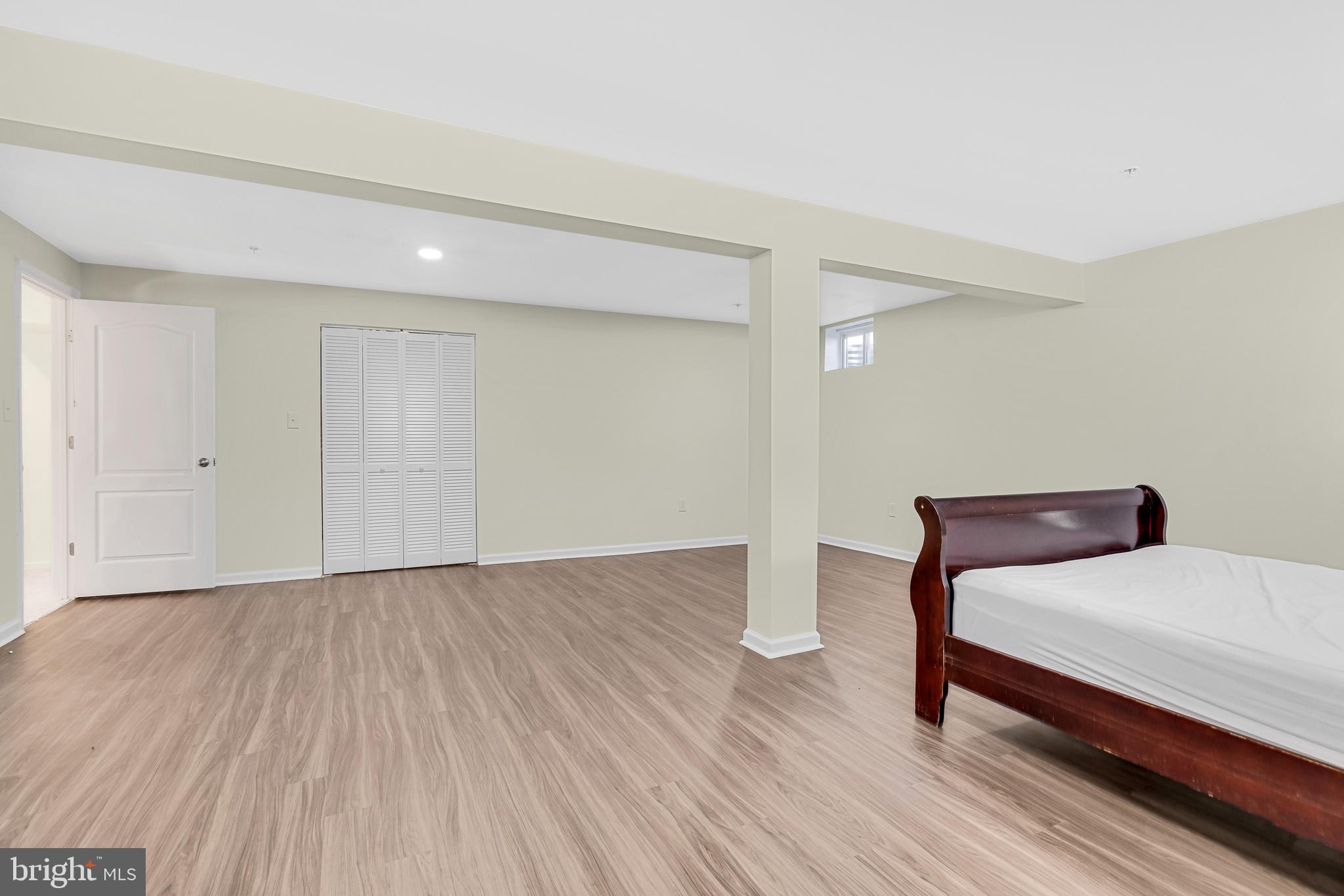 WEST FIELDS - Residential