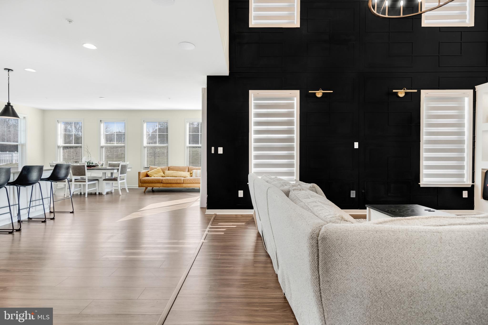 WEST FIELDS - Residential