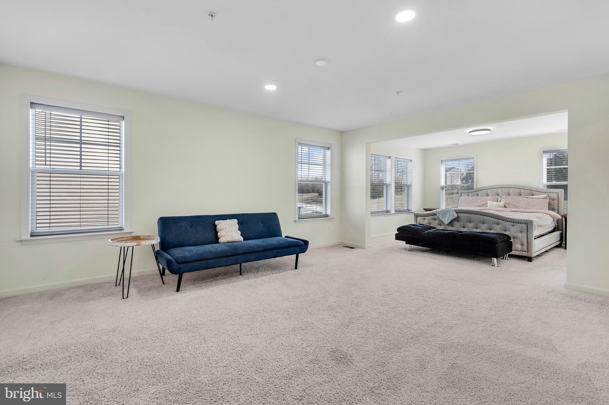 WEST FIELDS - Residential