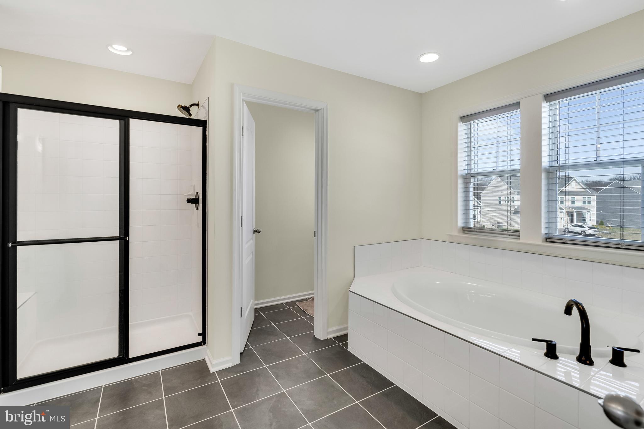 WEST FIELDS - Residential