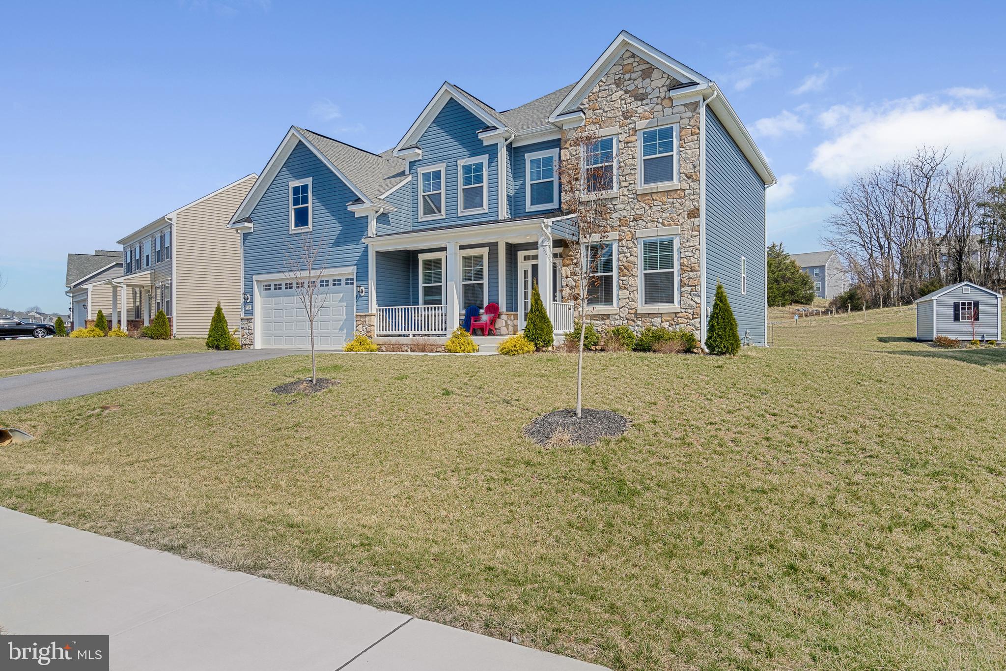 WEST FIELDS - Residential