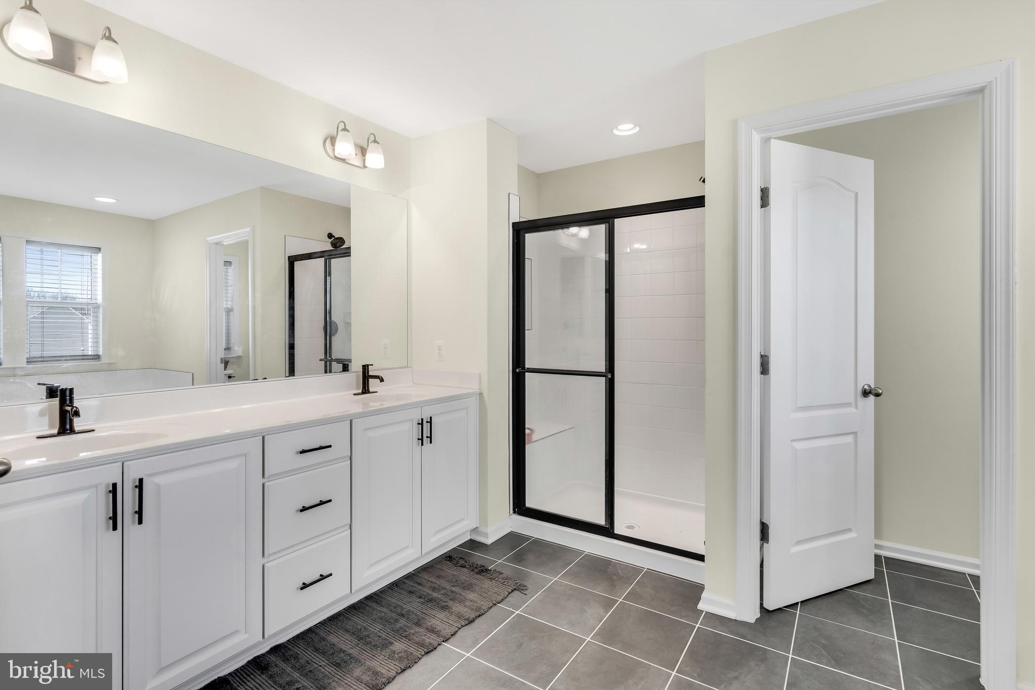 WEST FIELDS - Residential