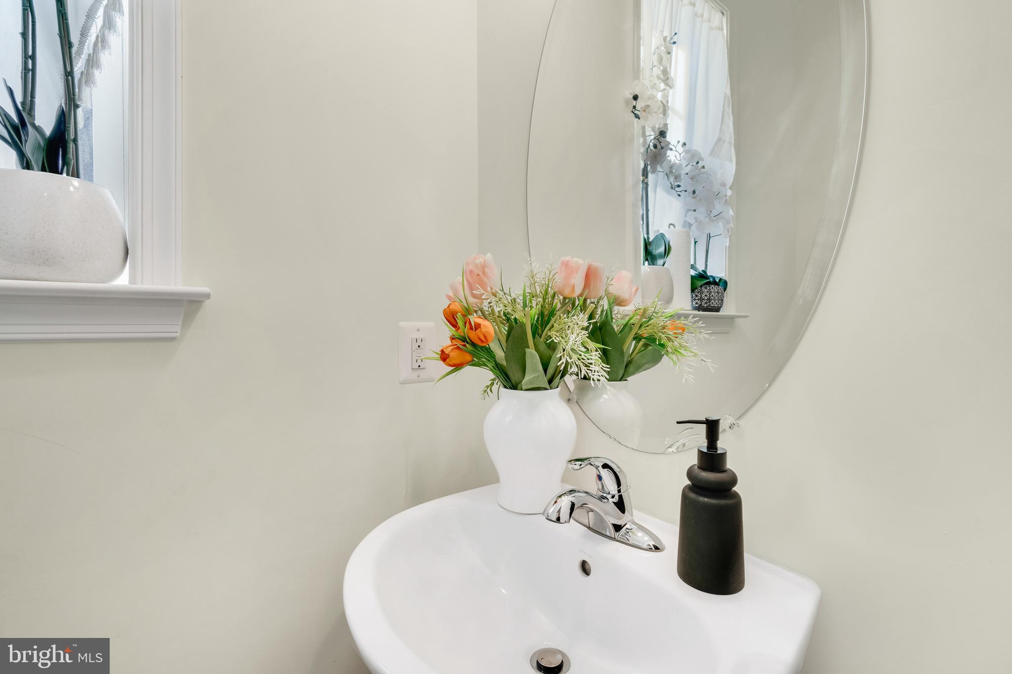 WEST FIELDS - Residential