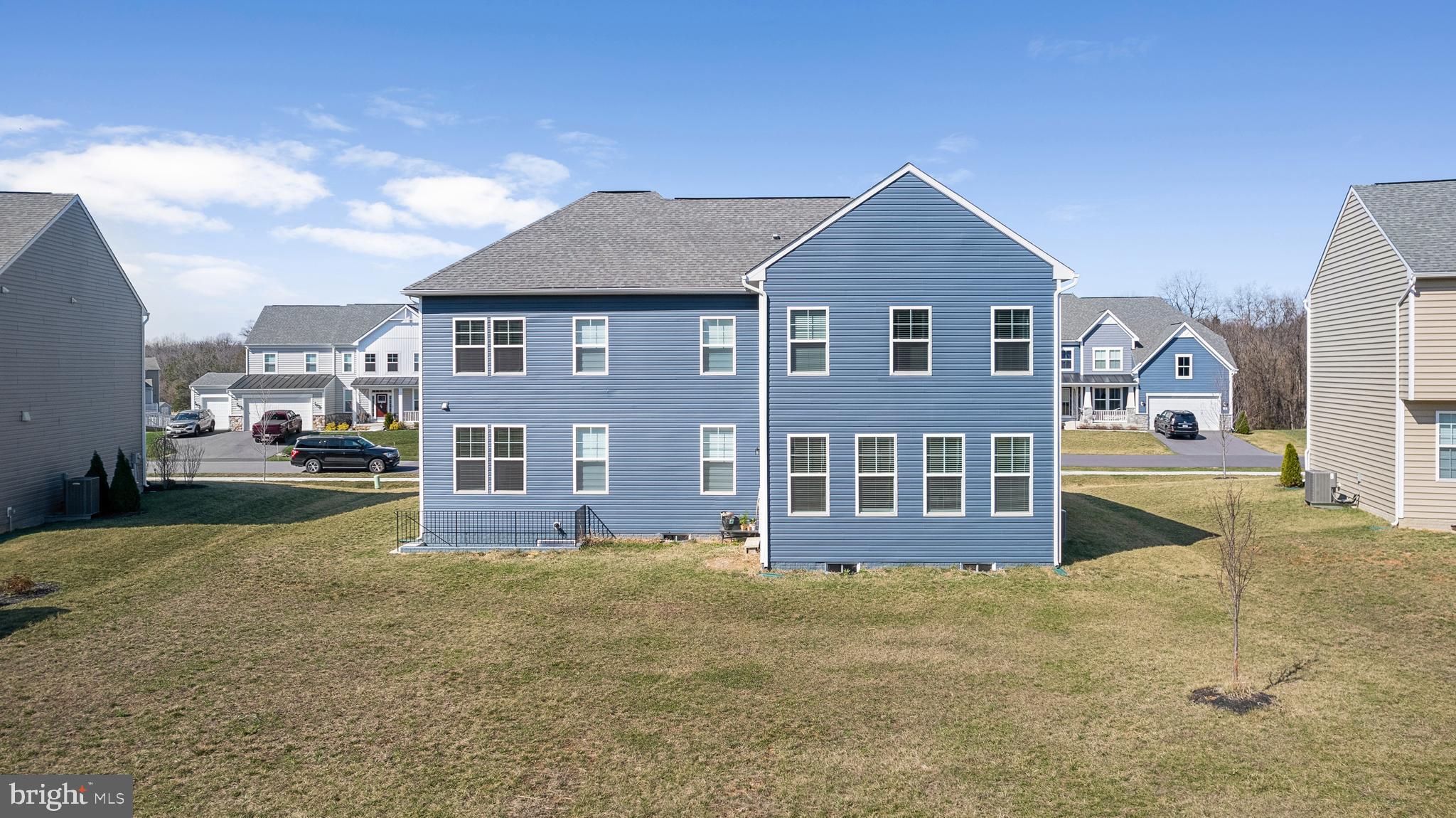 WEST FIELDS - Residential