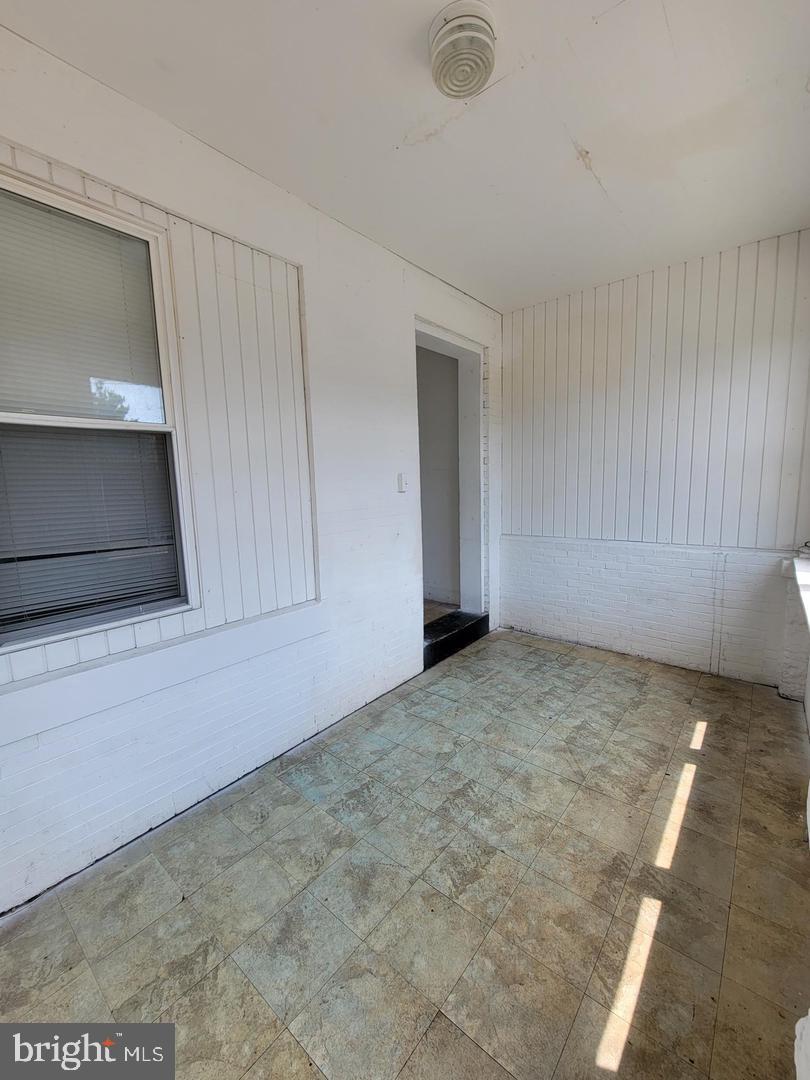 5719 SPRUCE STREET 1ST FLOOR