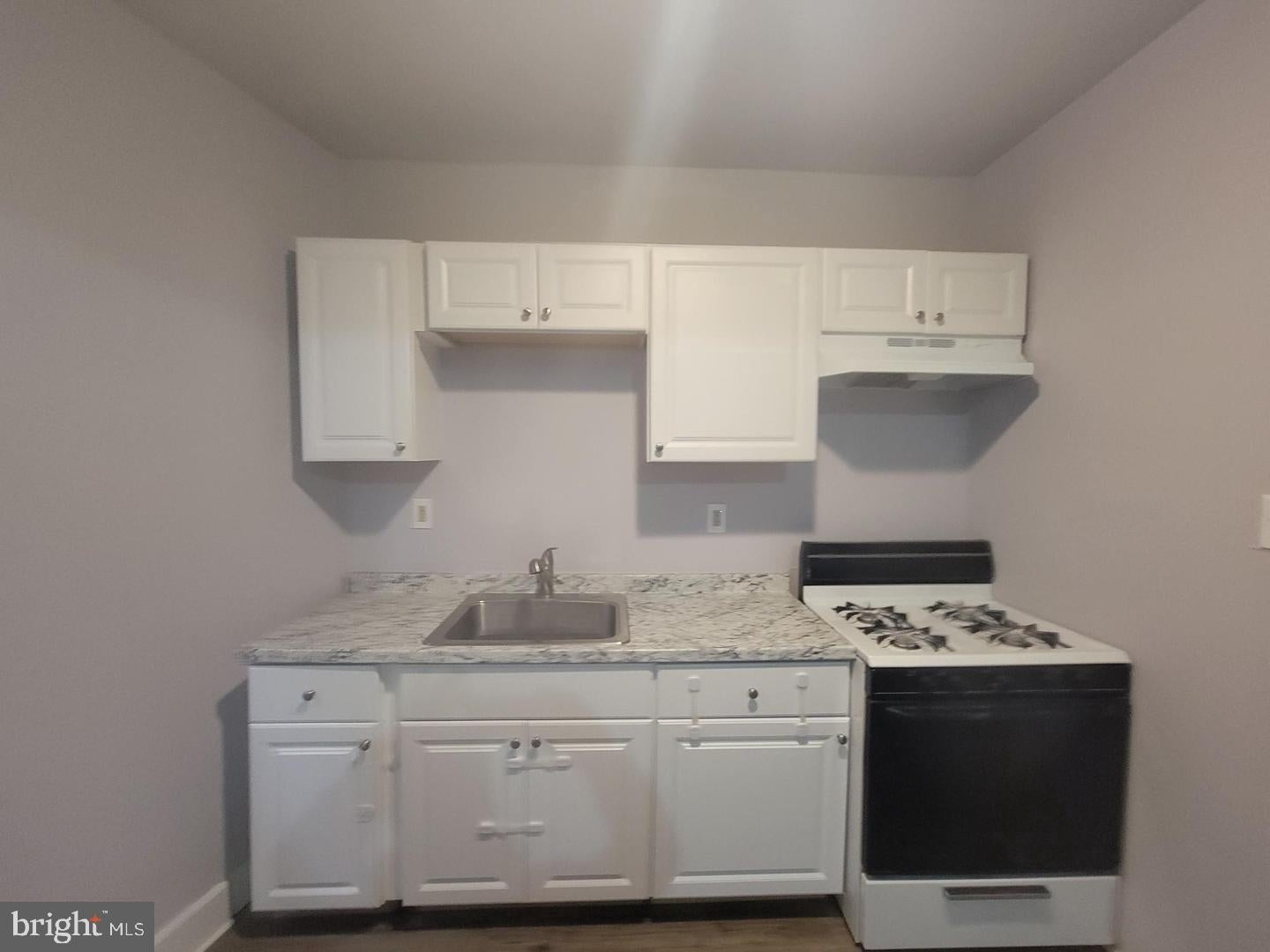 5719 SPRUCE STREET 1ST FLOOR