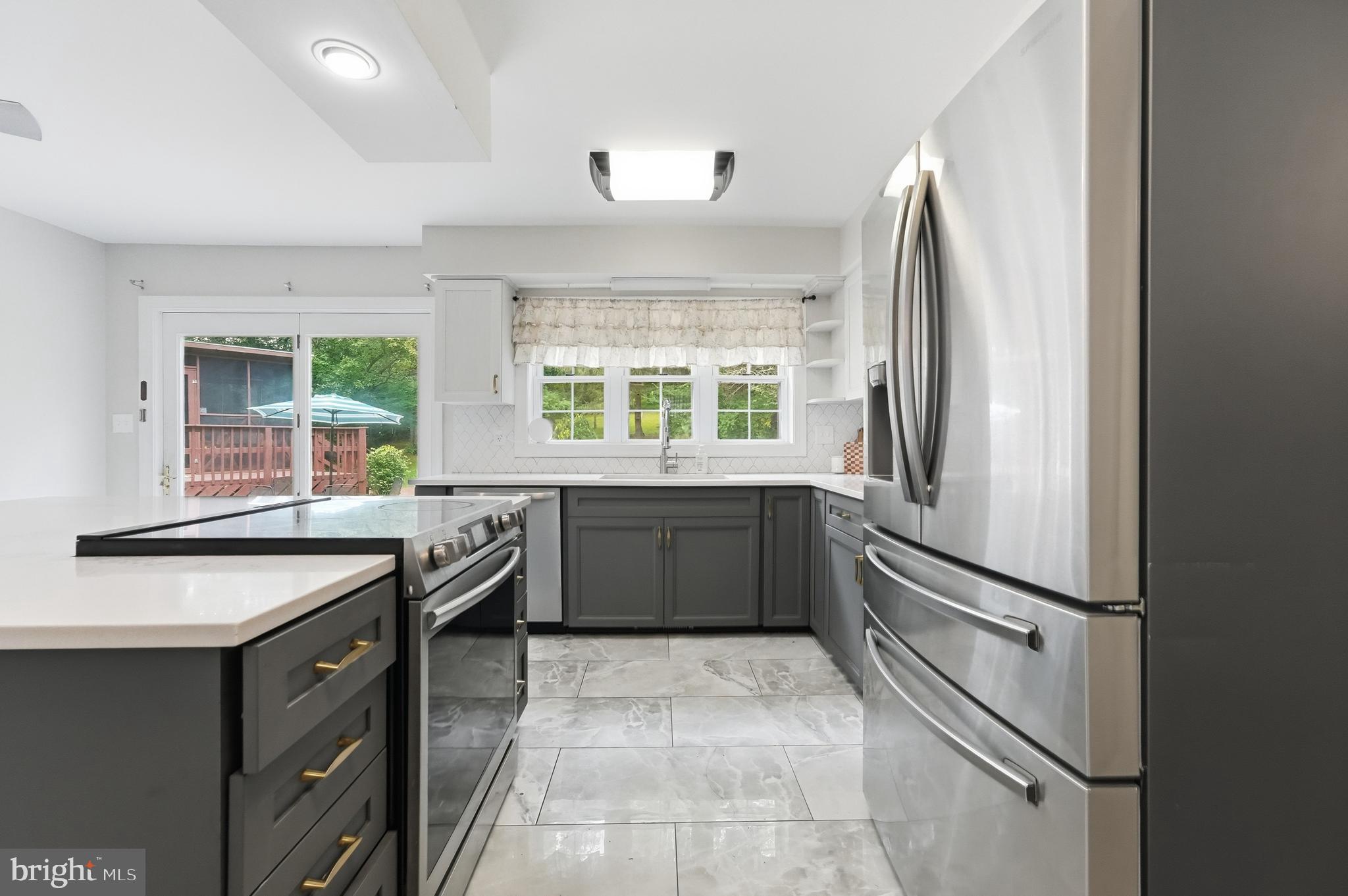 1530 COMPTON HOLLOW ROAD