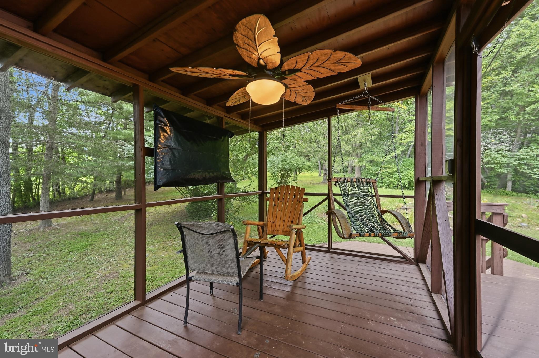 1530 COMPTON HOLLOW ROAD