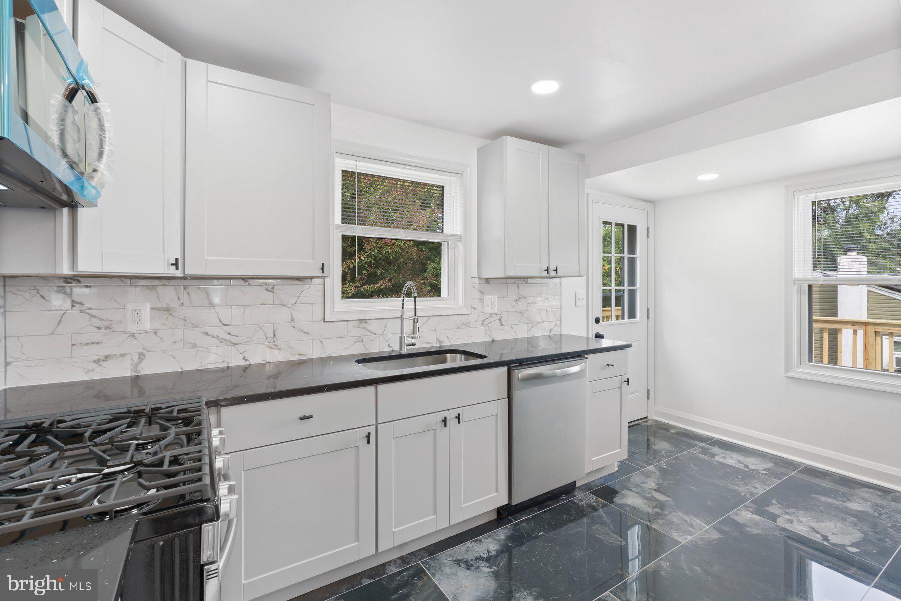 CEDONIA - Residential