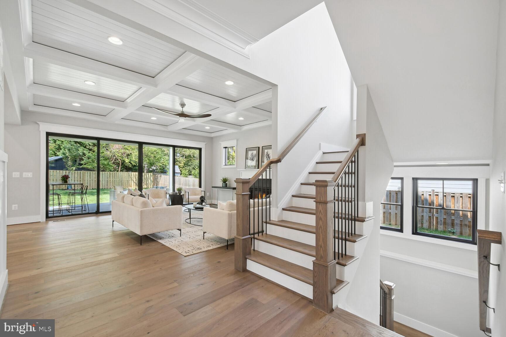 VIENNA WOODS - Residential