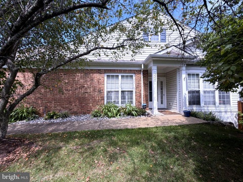 Photo of 12247 Seaford Court, WOODBRIDGE, VA 22192 (MLS # VAPW2129064)