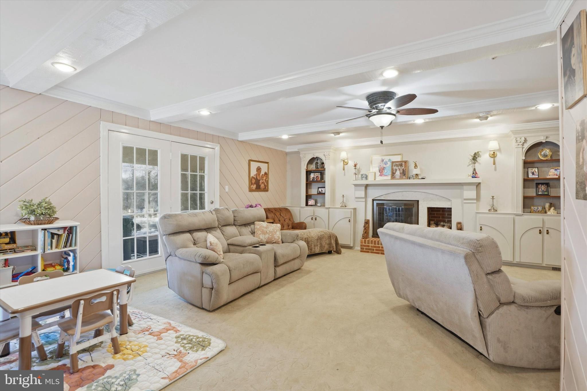 SPRINGHOUSE WEST - Residential