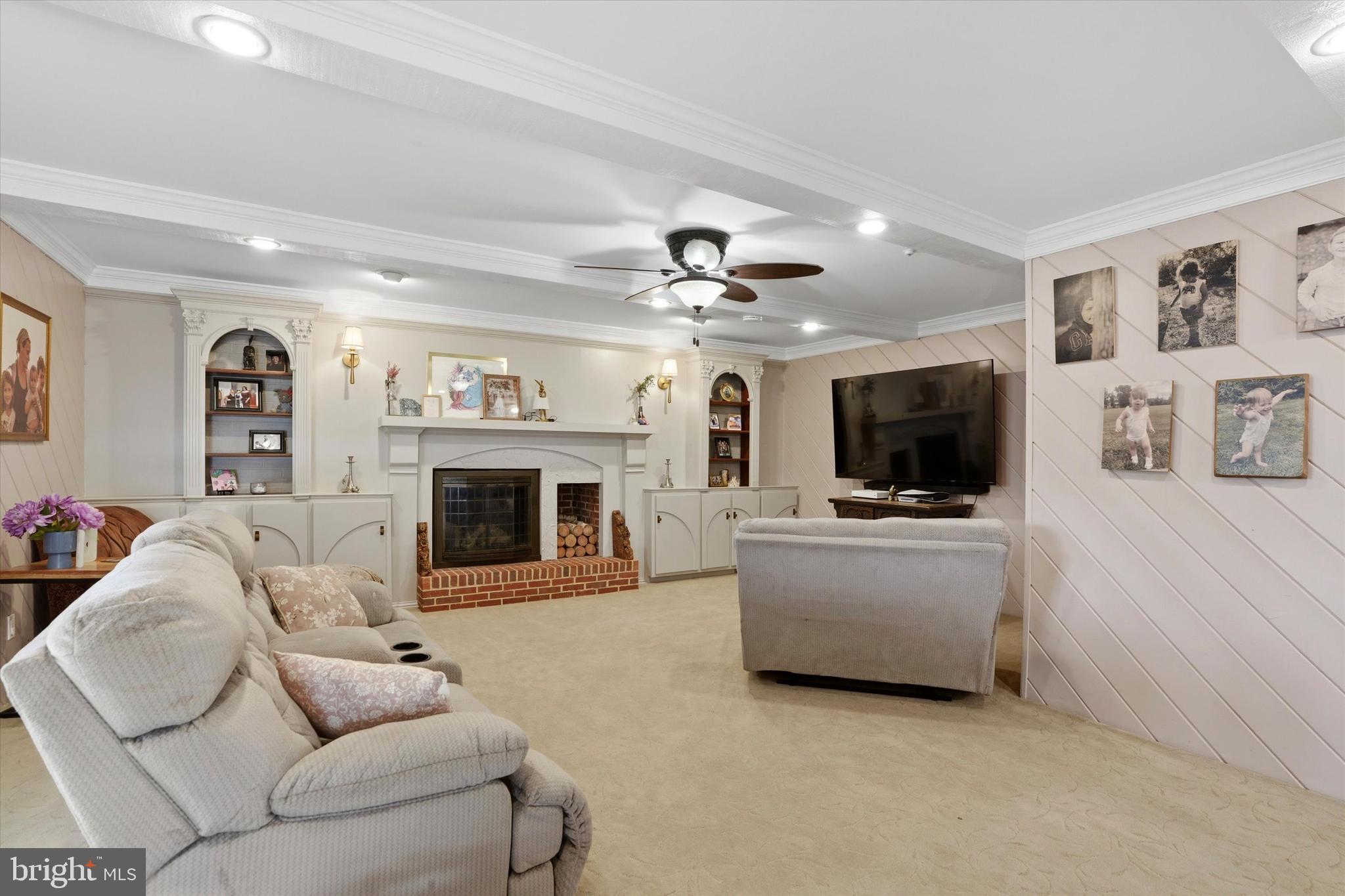 SPRINGHOUSE WEST - Residential