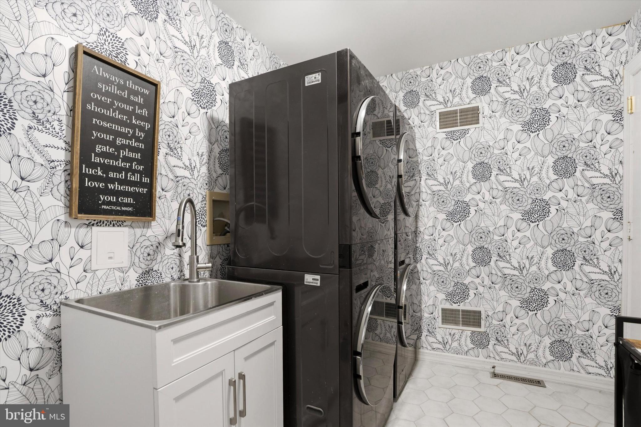 SPRINGHOUSE WEST - Residential